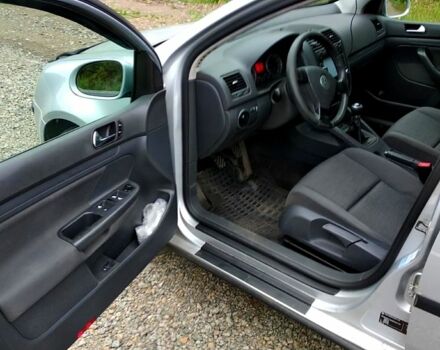 Сірий Фольксваген Гольф, об'ємом двигуна 1.6 л та пробігом 250 тис. км за 4300 $, фото 5 на Automoto.ua