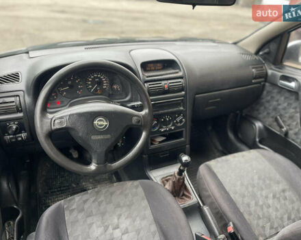 Серый Фольксваген Гольф, объемом двигателя 1.6 л и пробегом 180 тыс. км за 5900 $, фото 65 на Automoto.ua