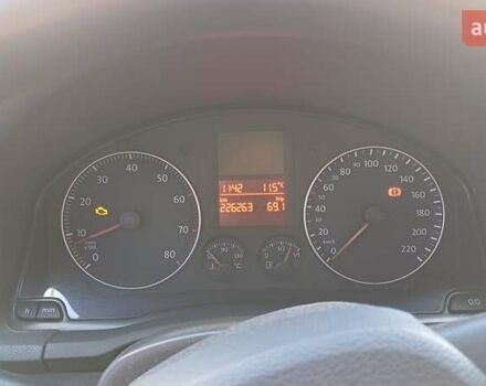 Фольксваген Гольф 2005 в Николаеве на Automoto.ua Серый Фольксваген Гольф, объемом двигателя 1.39 л и пробегом 226 тыс. км за 5200 $, фото 2 на Automoto.ua