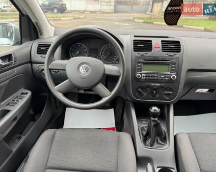 Сірий Фольксваген Гольф, об'ємом двигуна 1.4 л та пробігом 216 тис. км за 5490 $, фото 15 на Automoto.ua