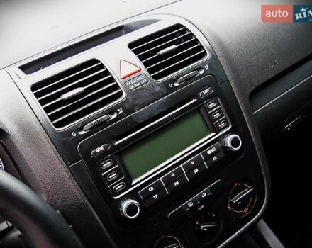 Сірий Фольксваген Гольф, об'ємом двигуна 1.6 л та пробігом 226 тис. км за 5000 $, фото 8 на Automoto.ua