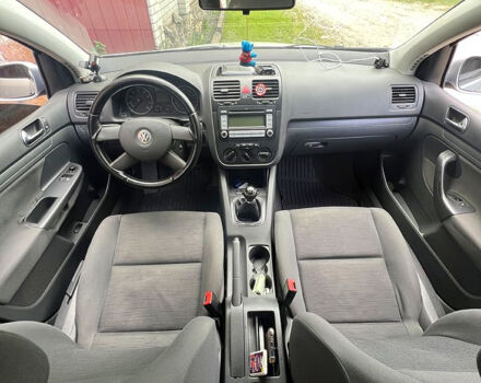 Серый Фольксваген Гольф, объемом двигателя 1.6 л и пробегом 257 тыс. км за 5250 $, фото 10 на Automoto.ua