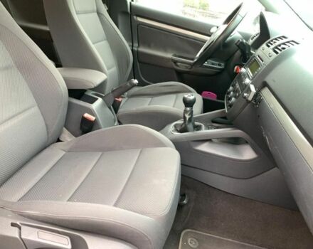 Фольксваген Гольф 2005 в Виннице на Automoto.ua Серый Фольксваген Гольф, объемом двигателя 2 л и пробегом 185 тыс. км за 5700 $, фото 6 на Automoto.ua