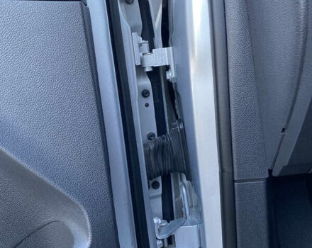 Фольксваген Гольф 2005 у Ямпіль на Automoto.ua Сірий Фольксваген Гольф, об'ємом двигуна 1.6 л та пробігом 266 тис. км за 5750 $, фото 22 на Automoto.ua