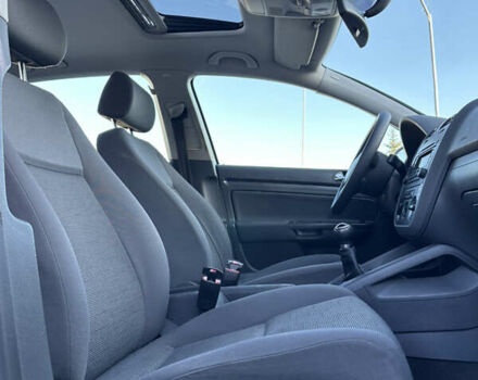 Серый Фольксваген Гольф, объемом двигателя 1.4 л и пробегом 202 тыс. км за 5600 $, фото 75 на Automoto.ua