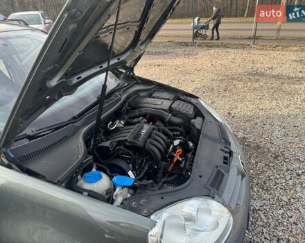 Серый Фольксваген Гольф, объемом двигателя 1.6 л и пробегом 180 тыс. км за 5900 $, фото 60 на Automoto.ua