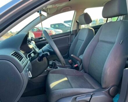 Серый Фольксваген Гольф, объемом двигателя 1.6 л и пробегом 222 тыс. км за 4990 $, фото 17 на Automoto.ua