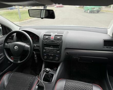 Серый Фольксваген Гольф, объемом двигателя 2 л и пробегом 251 тыс. км за 5400 $, фото 10 на Automoto.ua