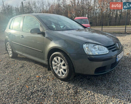 Серый Фольксваген Гольф, объемом двигателя 1.6 л и пробегом 180 тыс. км за 5900 $, фото 4 на Automoto.ua