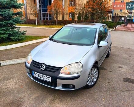 Серый Фольксваген Гольф, объемом двигателя 1.6 л и пробегом 300 тыс. км за 5500 $, фото 2 на Automoto.ua