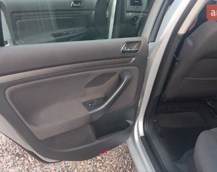 Серый Фольксваген Гольф, объемом двигателя 1.6 л и пробегом 242 тыс. км за 5150 $, фото 28 на Automoto.ua