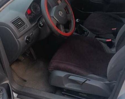 Серый Фольксваген Гольф, объемом двигателя 1.6 л и пробегом 242 тыс. км за 5150 $, фото 8 на Automoto.ua