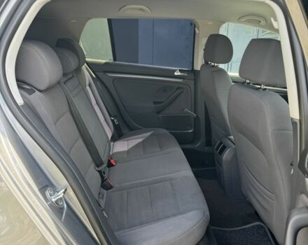 Сірий Фольксваген Гольф, об'ємом двигуна 1.6 л та пробігом 238 тис. км за 5700 $, фото 2 на Automoto.ua