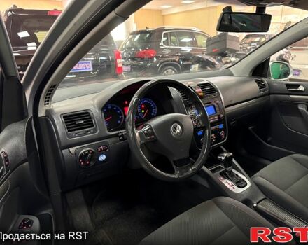 Сірий Фольксваген Гольф, об'ємом двигуна 1.6 л та пробігом 235 тис. км за 6000 $, фото 4 на Automoto.ua