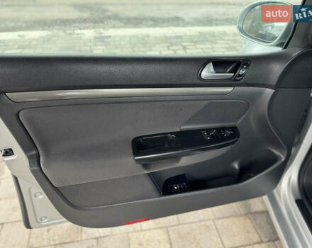 Серый Фольксваген Гольф, объемом двигателя 1.4 л и пробегом 234 тыс. км за 4750 $, фото 34 на Automoto.ua