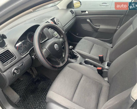 Сірий Фольксваген Гольф, об'ємом двигуна 1.6 л та пробігом 203 тис. км за 5200 $, фото 9 на Automoto.ua