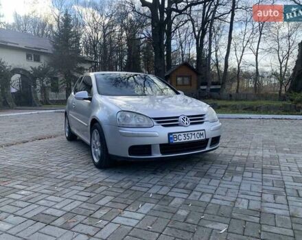 Серый Фольксваген Гольф, объемом двигателя 2 л и пробегом 330 тыс. км за 4999 $, фото 1 на Automoto.ua