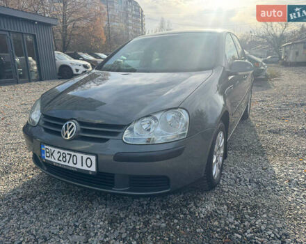 Серый Фольксваген Гольф, объемом двигателя 1.6 л и пробегом 180 тыс. км за 5900 $, фото 32 на Automoto.ua