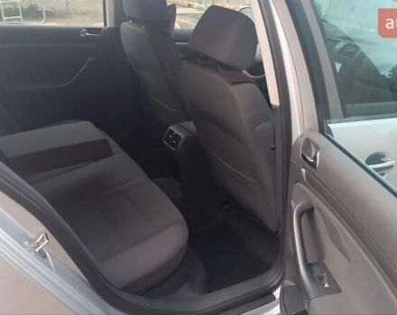 Серый Фольксваген Гольф, объемом двигателя 1.6 л и пробегом 242 тыс. км за 5150 $, фото 24 на Automoto.ua