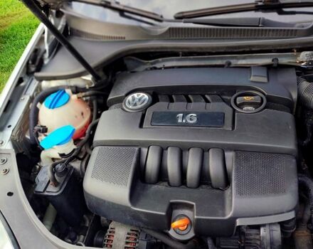 Сірий Фольксваген Гольф, об'ємом двигуна 1.6 л та пробігом 185 тис. км за 5500 $, фото 5 на Automoto.ua