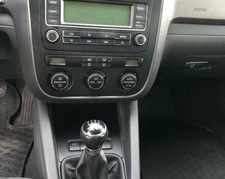 Серый Фольксваген Гольф, объемом двигателя 1.4 л и пробегом 190 тыс. км за 5000 $, фото 6 на Automoto.ua