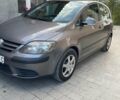 Серый Фольксваген Гольф, объемом двигателя 1.39 л и пробегом 287 тыс. км за 5200 $, фото 1 на Automoto.ua