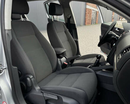 Серый Фольксваген Гольф, объемом двигателя 1.6 л и пробегом 225 тыс. км за 6000 $, фото 23 на Automoto.ua