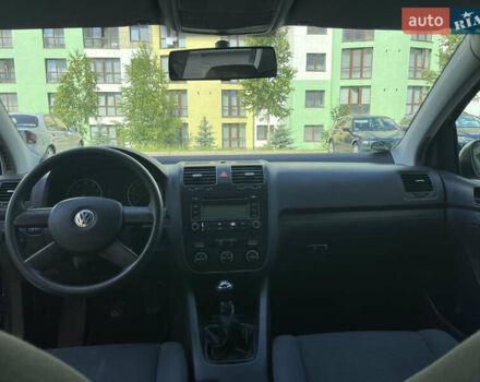 Сірий Фольксваген Гольф, об'ємом двигуна 1.4 л та пробігом 233 тис. км за 5200 $, фото 21 на Automoto.ua