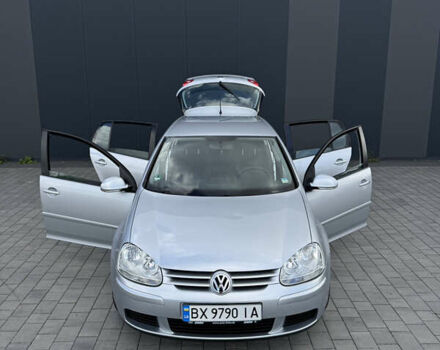 Серый Фольксваген Гольф, объемом двигателя 1.6 л и пробегом 225 тыс. км за 6000 $, фото 18 на Automoto.ua