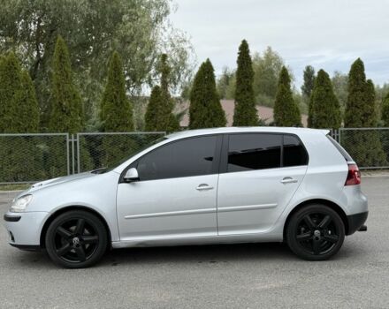 Серый Фольксваген Гольф, объемом двигателя 2 л и пробегом 251 тыс. км за 5400 $, фото 2 на Automoto.ua