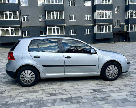 Серый Фольксваген Гольф, объемом двигателя 1.6 л и пробегом 280 тыс. км за 5400 $, фото 2 на Automoto.ua