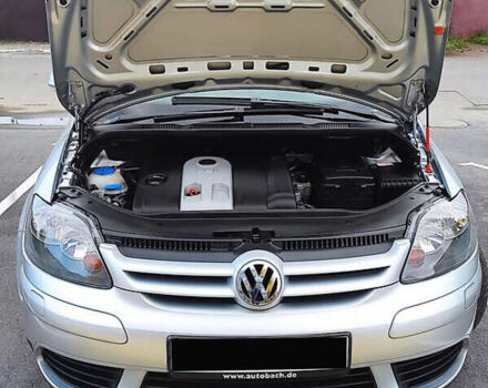 Серый Фольксваген Гольф, объемом двигателя 1.6 л и пробегом 250 тыс. км за 4800 $, фото 2 на Automoto.ua