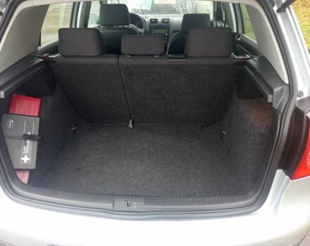 Серый Фольксваген Гольф, объемом двигателя 1.6 л и пробегом 240 тыс. км за 5600 $, фото 4 на Automoto.ua