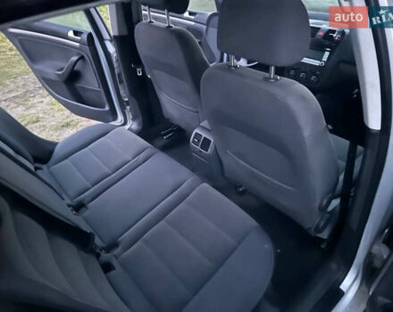 Сірий Фольксваген Гольф, об'ємом двигуна 1.6 л та пробігом 182 тис. км за 6000 $, фото 23 на Automoto.ua