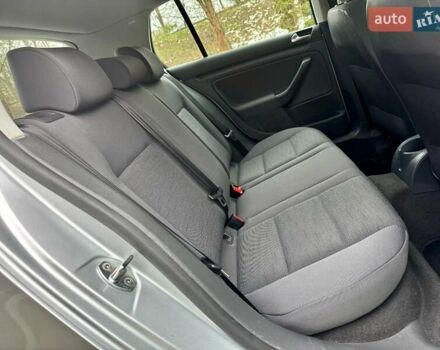 Серый Фольксваген Гольф, объемом двигателя 1.6 л и пробегом 178 тыс. км за 5790 $, фото 47 на Automoto.ua