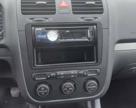 Сірий Фольксваген Гольф, об'ємом двигуна 1.6 л та пробігом 257 тис. км за 6200 $, фото 15 на Automoto.ua