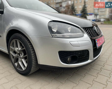 Серый Фольксваген Гольф, объемом двигателя 1.6 л и пробегом 220 тыс. км за 5850 $, фото 5 на Automoto.ua