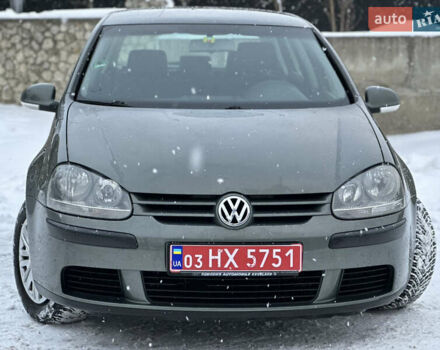 Серый Фольксваген Гольф, объемом двигателя 1.4 л и пробегом 251 тыс. км за 4999 $, фото 10 на Automoto.ua