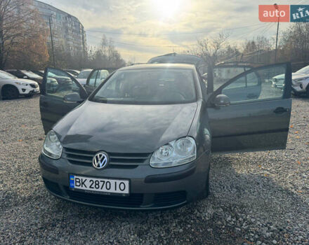 Серый Фольксваген Гольф, объемом двигателя 1.6 л и пробегом 180 тыс. км за 5900 $, фото 56 на Automoto.ua