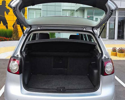 Серый Фольксваген Гольф, объемом двигателя 1.6 л и пробегом 250 тыс. км за 4800 $, фото 5 на Automoto.ua