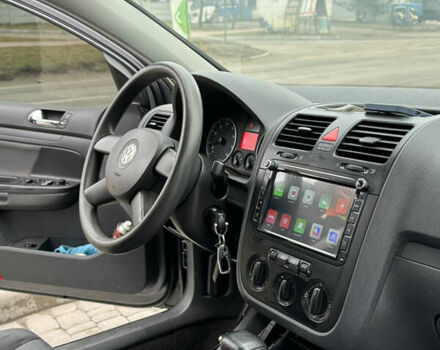 Серый Фольксваген Гольф, объемом двигателя 1.6 л и пробегом 220 тыс. км за 6100 $, фото 6 на Automoto.ua