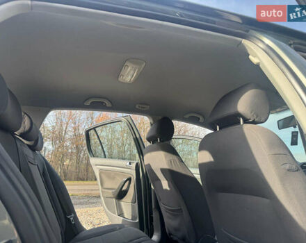 Серый Фольксваген Гольф, объемом двигателя 1.6 л и пробегом 180 тыс. км за 5900 $, фото 37 на Automoto.ua