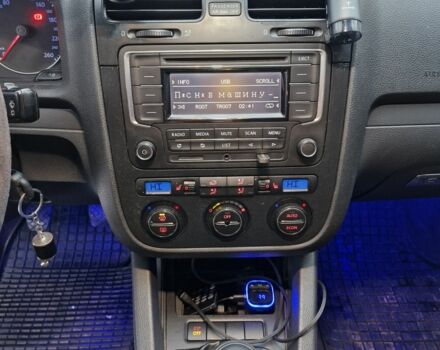 Серый Фольксваген Гольф, объемом двигателя 1 л и пробегом 356 тыс. км за 3000 $, фото 7 на Automoto.ua