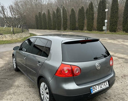 Серый Фольксваген Гольф, объемом двигателя 1.6 л и пробегом 202 тыс. км за 6300 $, фото 5 на Automoto.ua