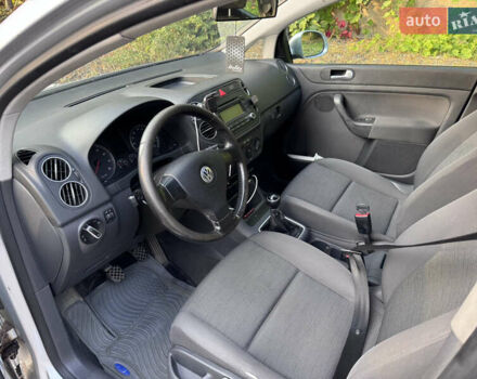 Сірий Фольксваген Гольф, об'ємом двигуна 1.4 л та пробігом 267 тис. км за 5100 $, фото 10 на Automoto.ua