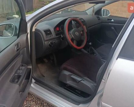 Серый Фольксваген Гольф, объемом двигателя 1.6 л и пробегом 242 тыс. км за 5150 $, фото 27 на Automoto.ua