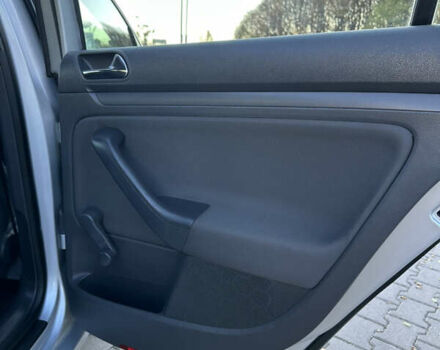 Серый Фольксваген Гольф, объемом двигателя 1.4 л и пробегом 202 тыс. км за 5600 $, фото 67 на Automoto.ua