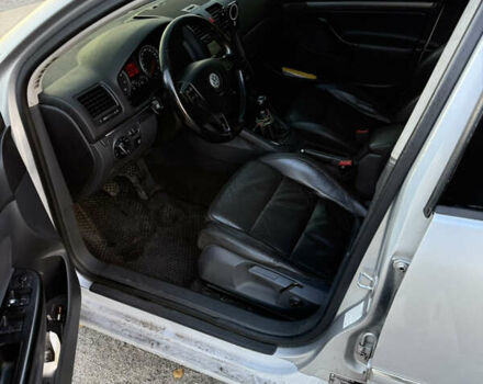 Серый Фольксваген Гольф, объемом двигателя 1.6 л и пробегом 309 тыс. км за 6200 $, фото 6 на Automoto.ua