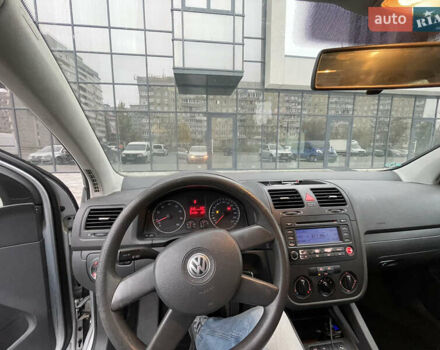 Сірий Фольксваген Гольф, об'ємом двигуна 1.39 л та пробігом 312 тис. км за 5000 $, фото 6 на Automoto.ua