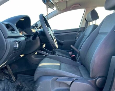 Серый Фольксваген Гольф, объемом двигателя 1.6 л и пробегом 222 тыс. км за 4990 $, фото 18 на Automoto.ua